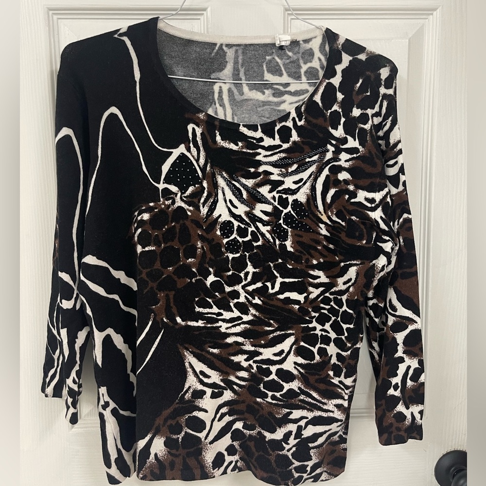 🕸️Women’s Blouse🕸️ 
Great condition. Size M.